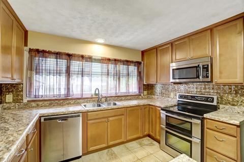 2345 N Limestone St, Springfield, OH 45503 photo 13