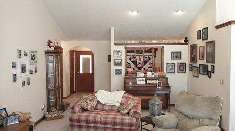 1361 Maple Leaf Ct, Sidney, OH 45365 photo 6