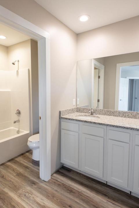 737 E Mccreight Ave, Springfield, OH 45503 photo 6