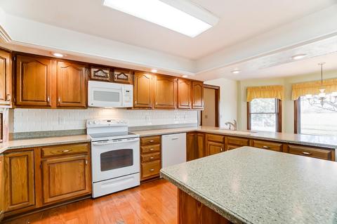 3330 Old Clifton Rd, Springfield, OH 45502 photo 12