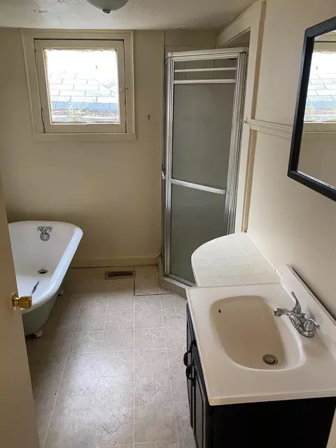 736 W High St, Springfield, OH 45506 photo 5