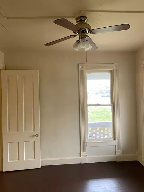 736 W High St, Springfield, OH 45506 photo 4