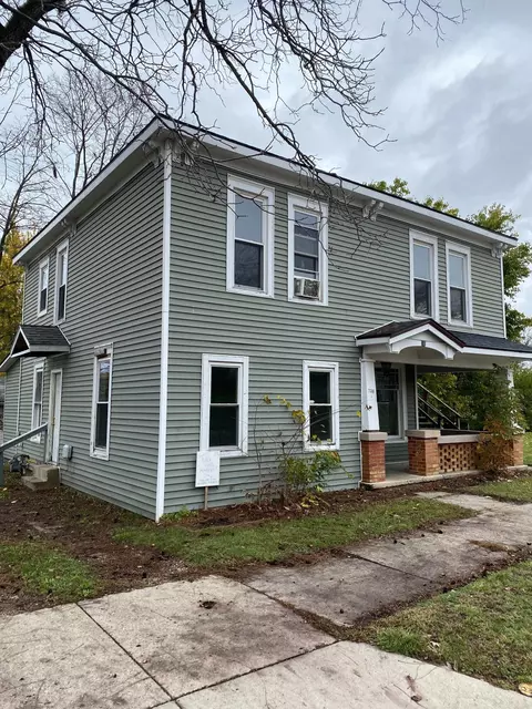 736 W High St, Springfield, OH 45506 photo 2