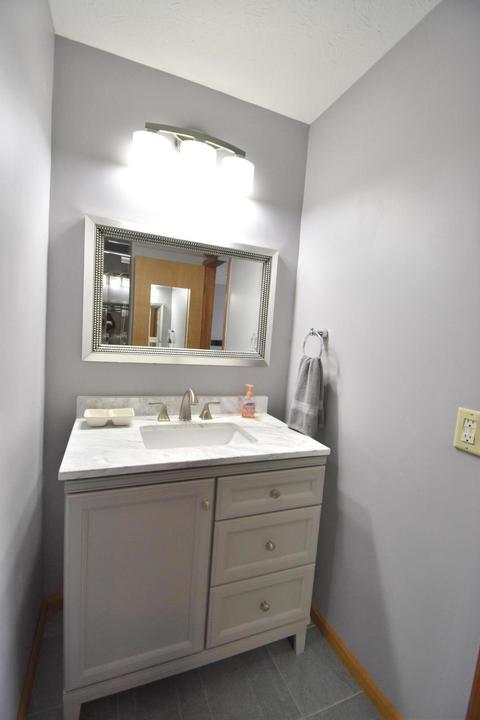 1649 Fox Ridge Dr, Springfield, OH 45503 photo 11