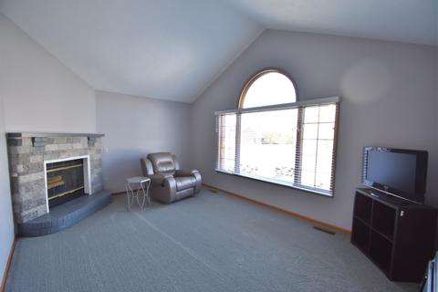 1649 Fox Ridge Dr, Springfield, OH 45503 photo 4