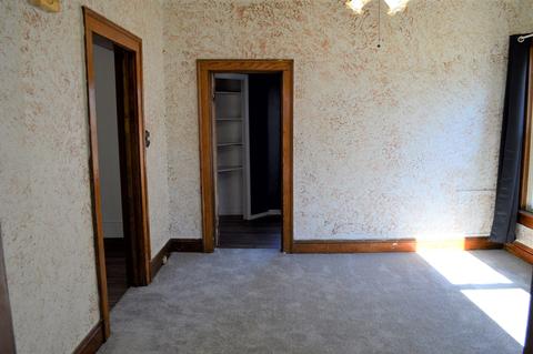 1614 W High St, Springfield, OH 45506 photo 4