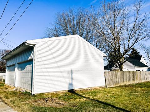 903 N Walnut St, Celina, OH 45822 photo 4