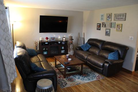 2740 Anita Dr, Springfield, OH 45504 photo 5