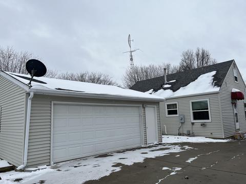 832 Hemlock St, Celina, OH 45822 photo 2
