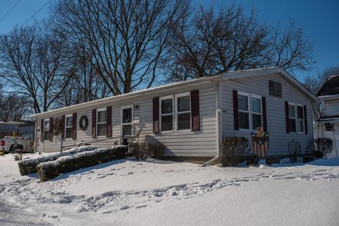 1801 W High St, Springfield, OH 45506 photo 1