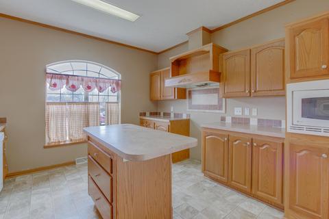2757 May St, Springfield, OH 45505 photo 11