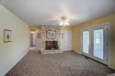 300 W Possum Rd, Springfield, OH 45506 photo 4