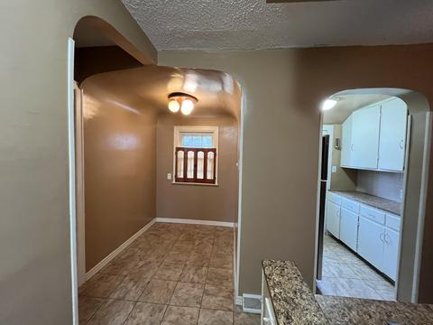 110 E First St, Springfield, OH 45504 photo 8