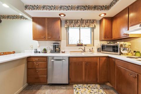 3121 E High St, Springfield, OH 45505 photo 6