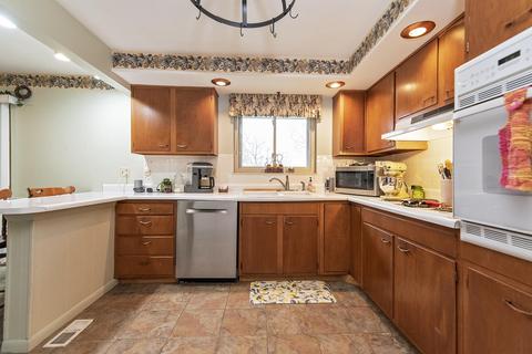 3121 E High St, Springfield, OH 45505 photo 8