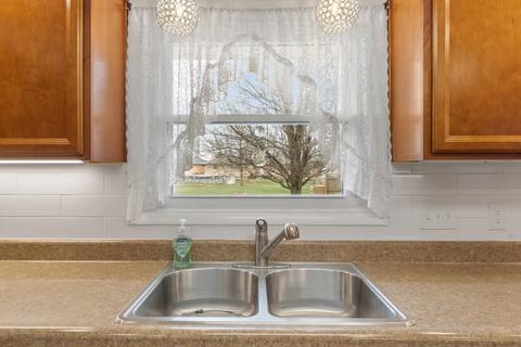 5300 W Ridgewood Rd, Springfield, OH 45503 photo 23