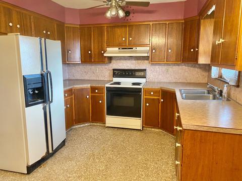 492 S Main St, De Graff, OH 43318 photo 7