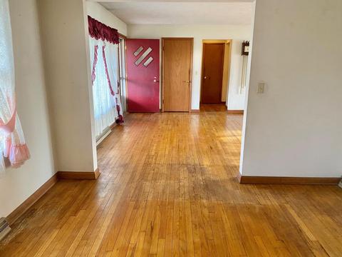 492 S Main St, De Graff, OH 43318 photo 3