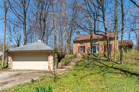 2910 Dogwood Dr, Springfield, OH 45504 photo 2