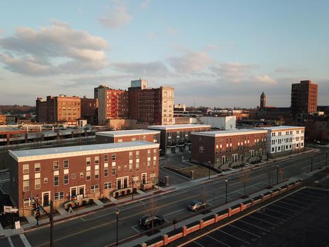 2 N Center St, Springfield, OH 45502 photo 3