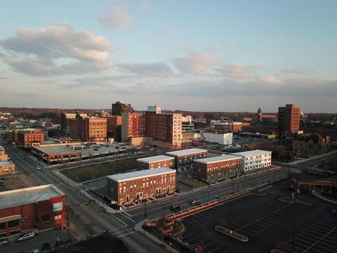 2 N Center St, Springfield, OH 45502 photo 4