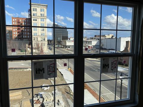 2 N Center St, Springfield, OH 45502 photo 5