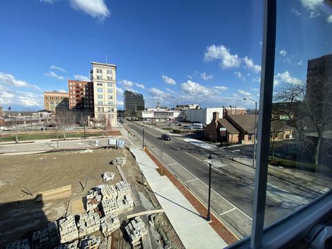 2 N Center St, Springfield, OH 45502 photo 6