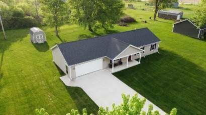 6957 Peach Tree Ln, Celina, OH 45822 photo 2