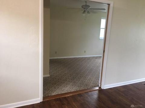 3998 Raymond Dr, Enon, OH 45323 photo 8