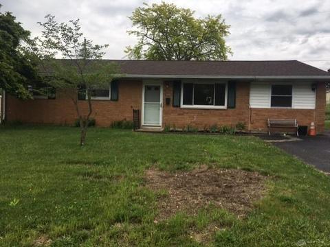 3998 Raymond Dr, Enon, OH 45323 photo 1