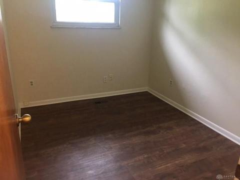 3998 Raymond Dr, Enon, OH 45323 photo 14