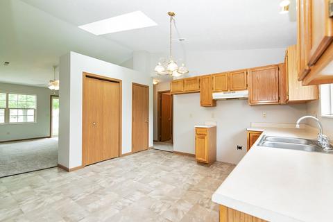 2181 Amarillo Ave, Springfield, OH 45503 photo 6