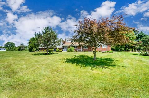 4136 Cedar Hills Ave, Springfield, OH 45504 photo 2