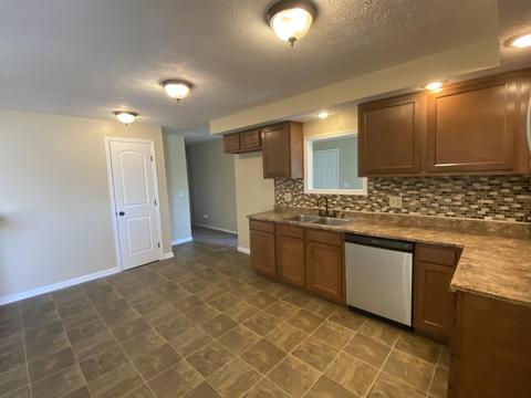 19 Adlyn Rd, Springfield, OH 45505 photo 4