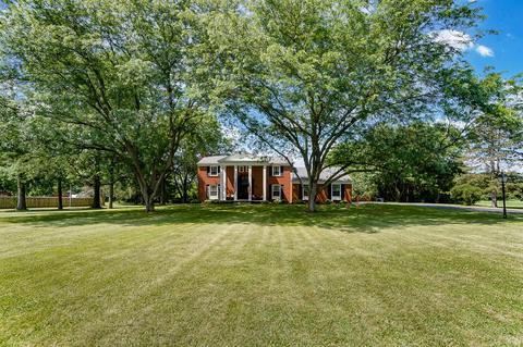 930 Moorlands Dr, Springfield, OH 45506 photo 3