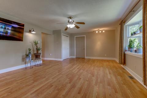 1616 Titus Rd, Springfield, OH 45502 photo 8