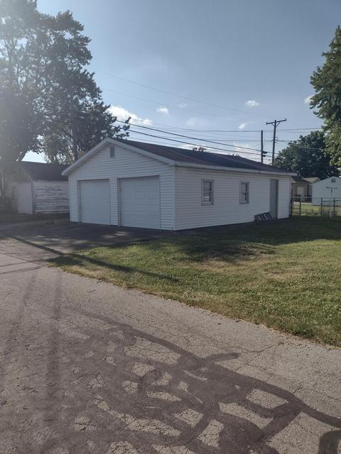 757 Spruce Ave, Sidney, OH 45365 photo 2