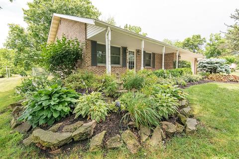 2401 Erter Dr, Springfield, OH 45503 photo 1