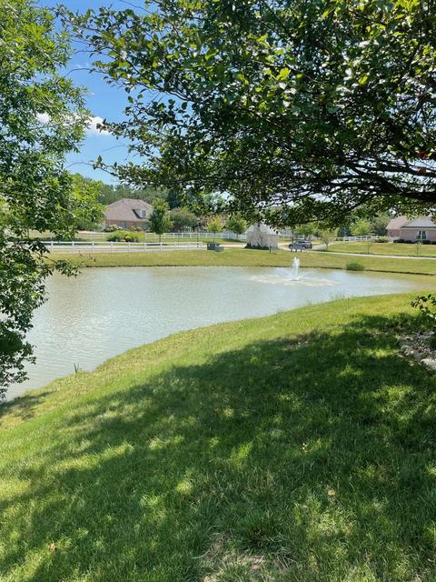 704 Deerfield Trl, Springfield, OH 45503 photo 2