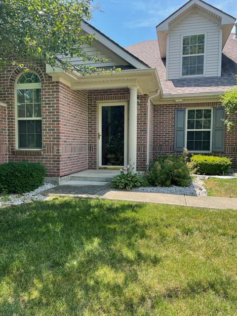 704 Deerfield Trl, Springfield, OH 45503 photo 1