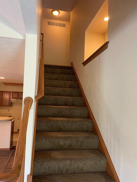 704 Deerfield Trl, Springfield, OH 45503 photo 6