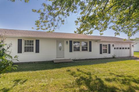 911 S Main St, De Graff, OH 43318 photo 3