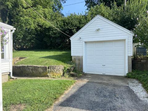 1851 Overlook Dr, Springfield, OH 45504 photo 5