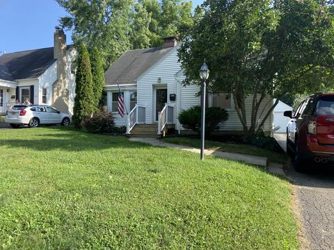 1851 Overlook Dr, Springfield, OH 45504 photo 2