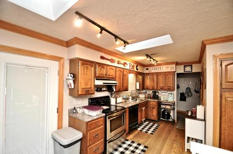 526 S Wall St, Covington, OH 45318 photo 4