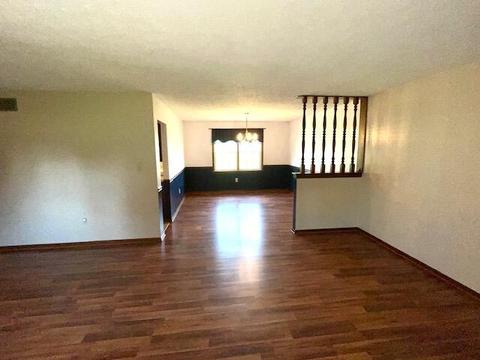 3953 St James Ct, Springfield, OH 45502 photo 7