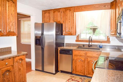 1320 Moorefield Rd, Springfield, OH 45503 photo 7