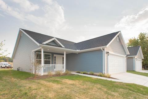 1129 Rodgers Dr, Springfield, OH 45503 photo 2