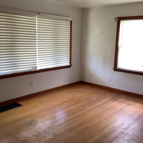 1026 Burt St, Springfield, OH 45505 photo 2