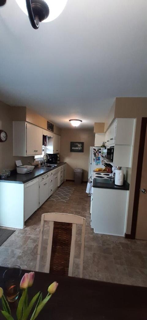 404 E South St, Botkins, OH 45306 photo 11